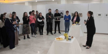SAÜ’de ‘Uzak Yakınlar, Zamanın İzi’ sergisi düzenlendi