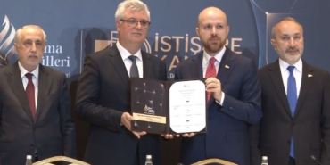 İlim Yayma Ödülleri sahibi bilim adamları ‘Sağlıkta Teknolojik İstiklal’ bildirisini açıkladı