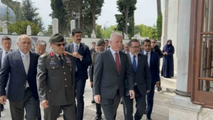 Fatih Sultan Mehmet Han vefatının 544’üncü yıldönümünde kabri başında anıldı