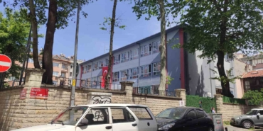 Bakırköy’de okul tuvaletinde çıkan yangın paniğe neden oldu