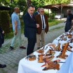 Edremit’te elle dövülen bıçaklar sergisi hayran bıraktı