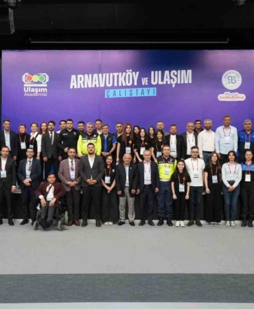 Trafik haftasında Arnavutköy Belediyesinden: Ulaşım Sempozyumu ve Çalıştayı gerçekleştirildi
