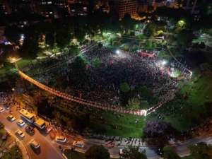 CHP’nin Pendik mitinginde beklenen kalabalık oluşmadı, alan boş kaldı