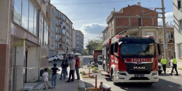 Tamir ettiği arabasının altında kalan adam hayatını kaybetti