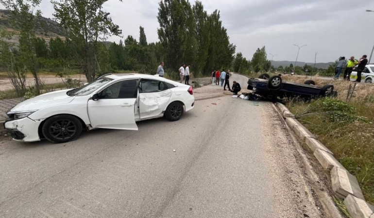 Bilecik’te YHT Kavşağında trafik kazası: 3 yaralı