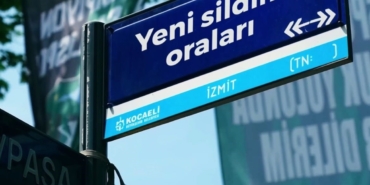Trafik levhalarında anne sözleri