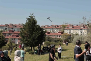 Arnavutköy’de "Uçurtma Şenliği" renkli görüntüler oluşturdu