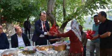 Edremit’te Kaymakam Odabaşı’ndan arıcı ziyareti