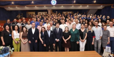 Oyuncu Uğur Uzunel, Marmarabirlik işçileriyle Rıfat Ilgaz’ı konuştu
