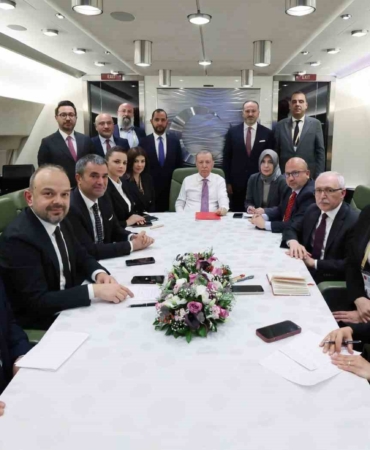 Cumhurbaşkanı Erdoğan: "Yeni anayasayı ülkemiz için istiyoruz, benim aday olma gibi bir derdim yok"