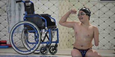 Bacakları ve sol kolu yok ama milli takım yolunda azimle çalışıyor