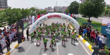 Pendik’te ‘6. Kaykay, Paten ve Scooter Yarışları’ nefes kesti