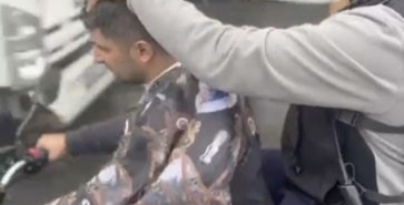 Sultangazi’de seyir halindeki motosiklet üzerinde tıraş