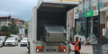 Söğüt’te çöp konteynerleri bayram öncesi titizlikle temizlendi
