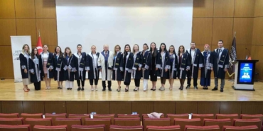 Mudanya Üniversitesi’nde öğrenciler beyaz önlükleriyle mesleğe ilk adımını attı