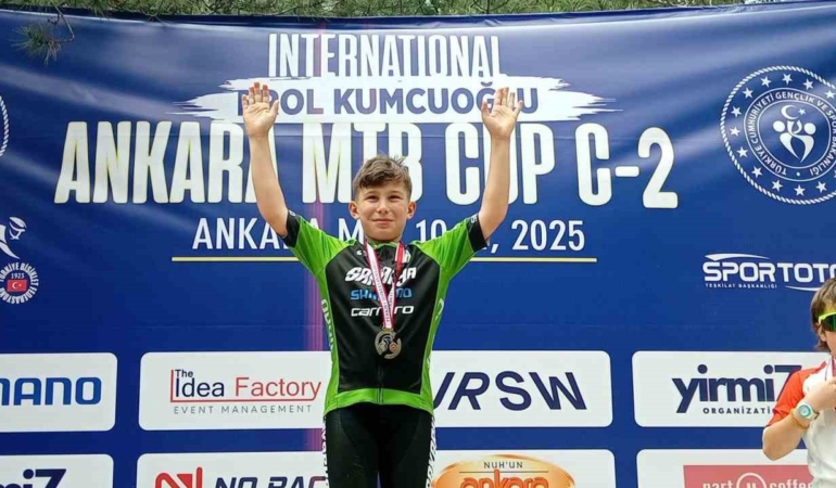 Sakarya Büyükşehir sporcuları başarılarıyla göz dolduruyor