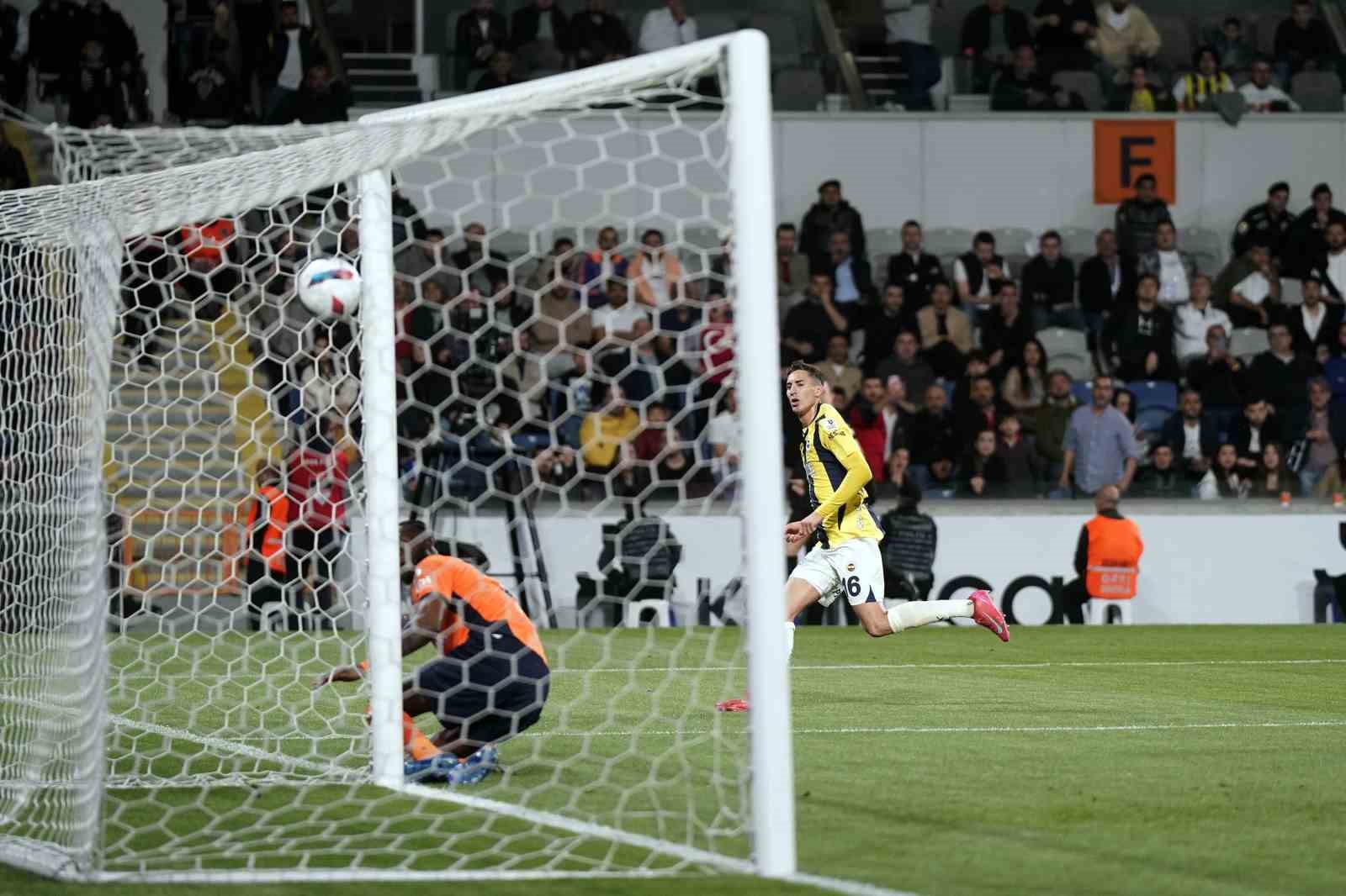 Mert Müldür’den bu sezon 3. gol sevinci