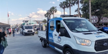 Zabıta, sahilde seyyar satıcılara geçit vermiyor