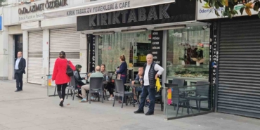 Şişli’de restoranda başlayan yangın yanındaki iki binaya sıçradı