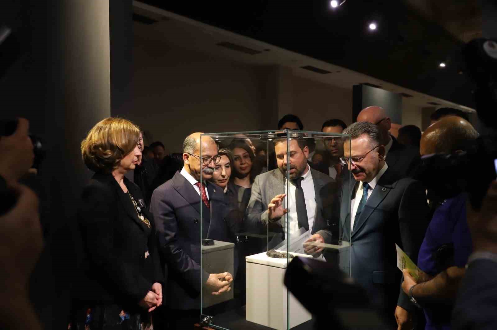 Prof. Dr. Türkteki’nden araştırma ekibine teşekkür