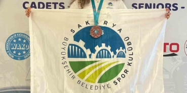 Sakarya Büyükşehir sporcuları madalya kürsüsünü boş bırakmıyor
