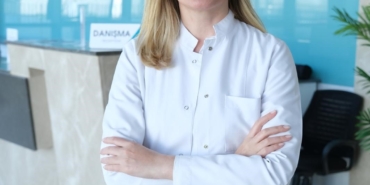 Sigara her nefeste dişleri içten çürütüyor