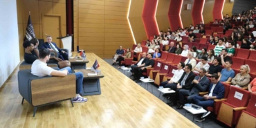 Bursaspor Basketbol Başkanı Sezgin Mudanya Üniversitesi’nde öğrencilerle buluştu