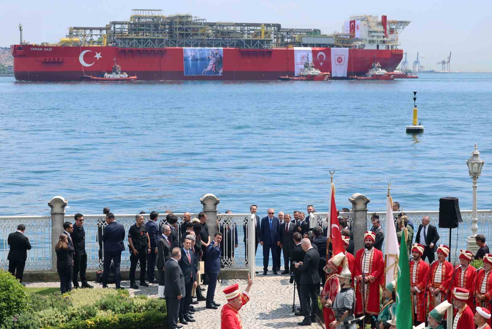 Cumhurbaşkanı Erdoğan ‘Osman Gazi’ platformunu Dolmabahçe’den uğurladı