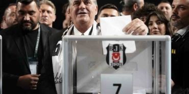 Serdal Adalı oyunu kullandı