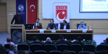 Sakarya Üniversitesi’nde Doğu Türkistan paneli düzenlendi