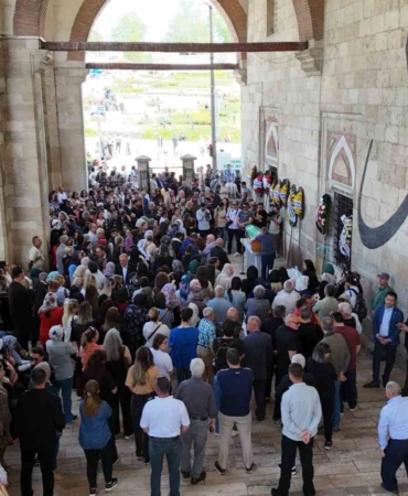 İstanbul’da eski eşi tarafından öldürülen kadın, Edirne’de son yolculuğuna uğurlandı