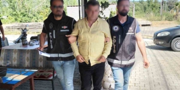 İstanbul merkezli borsa operasyonunda örgüt ele başı ve 6 şüpheli yurt dışına kaçarken yakalandı