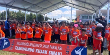 Başakşehir’de çocuk maratonunu renkli görüntülere sahne oldu
