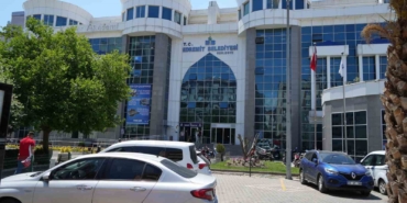 Edremit Belediyesi Yapı Kontrol Müdürlüğü’ne operasyon: 3’ü belediye personeli 7 kişi gözaltında