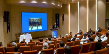 Yerli ve yabancı doktorlar böbrek naklini canlı izledi
