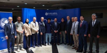 Başkan Alemdar’dan gençlerle saha mesaisi