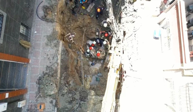 Bayrampaşa’da kanalizasyon çalışmasında göçük: 1 işçi kurtarıldı