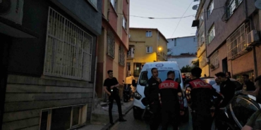 Kardeşini silahla öldürdükten sonra intihar etti