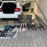 Polis memurunun kiraladığı otomobilden kaleşnikoflar çıktı