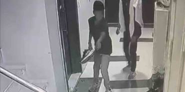 Tekirdağ’da çocuk hırsızlar zıplayarak kaçtı