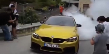 Drift atıp trafiği tehlikeye düşüren sürücü yakalandı