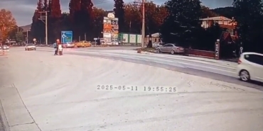 Sakarya’da ticari taksi ve otomobil çarpıştı: 6 yaralı