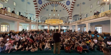 Çocuklara önemli uyarı: "Sosyal medyada görülen her bilgiye inanmayın"