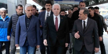 İstanbul Valisi Gül, metrobüs kazasında yaralanan vatandaşları ziyaret etti