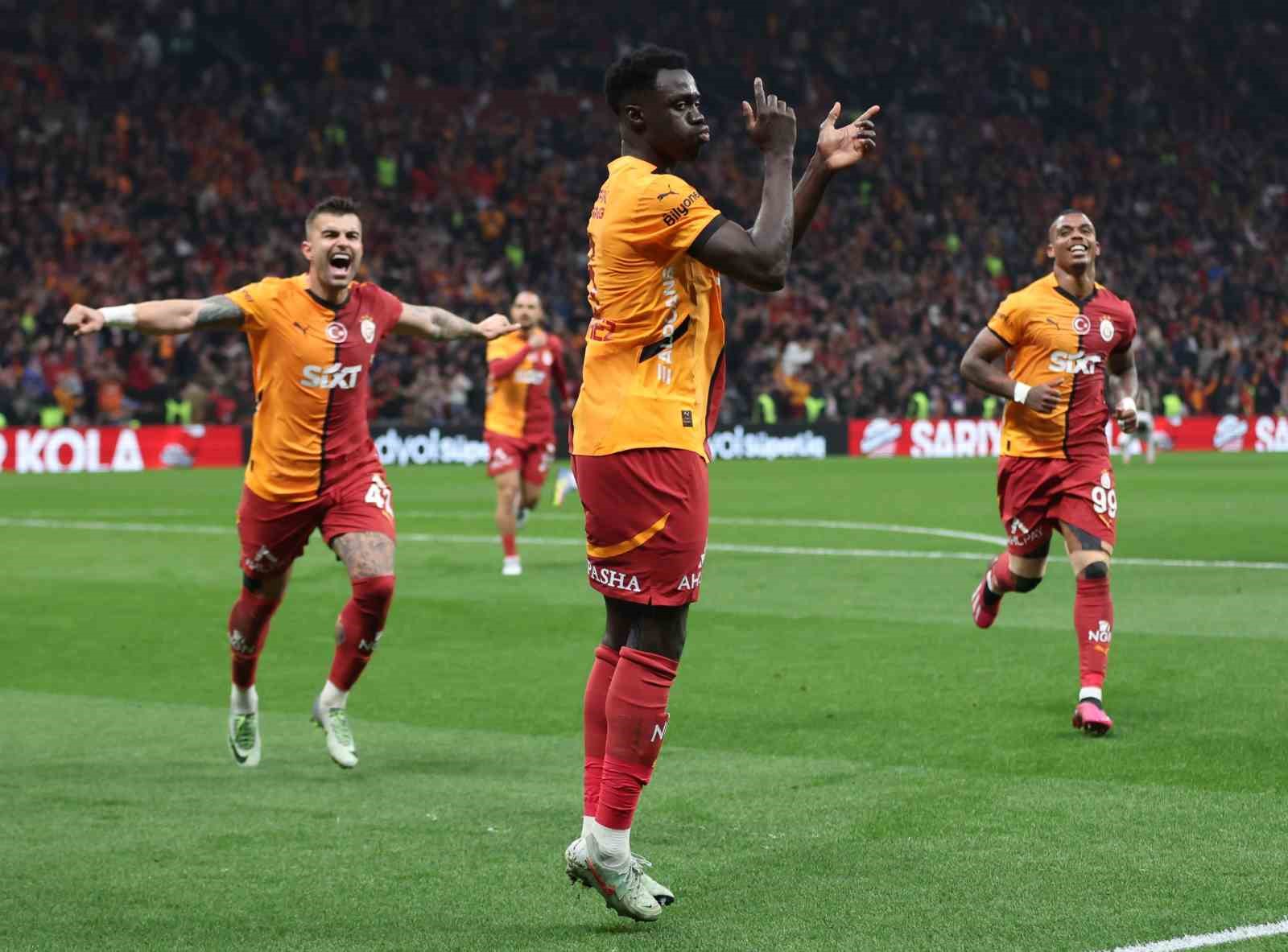 Galatasaray’da şampiyonluk yolunda savunma etkisi