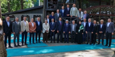 Başkan Alemdar: "Sakarya şehrin takımını hak ettiği yerlere taşıyacak güce de kabiliyete de sahiptir"