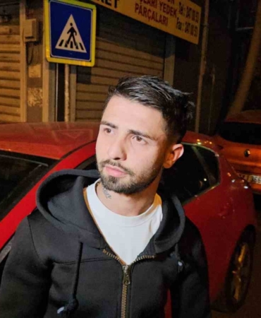 Kaza anı kamerada... Şişli’de kontrolden çıkan taksi takla atarak alt yola uçtu: 1 yaralı