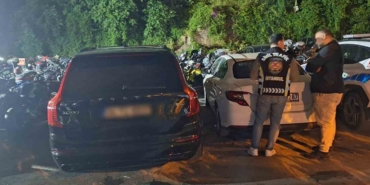 Beyoğlu’nda aracında usulsüz çakar bulunan sürücüye 136 bin 165 lira ceza