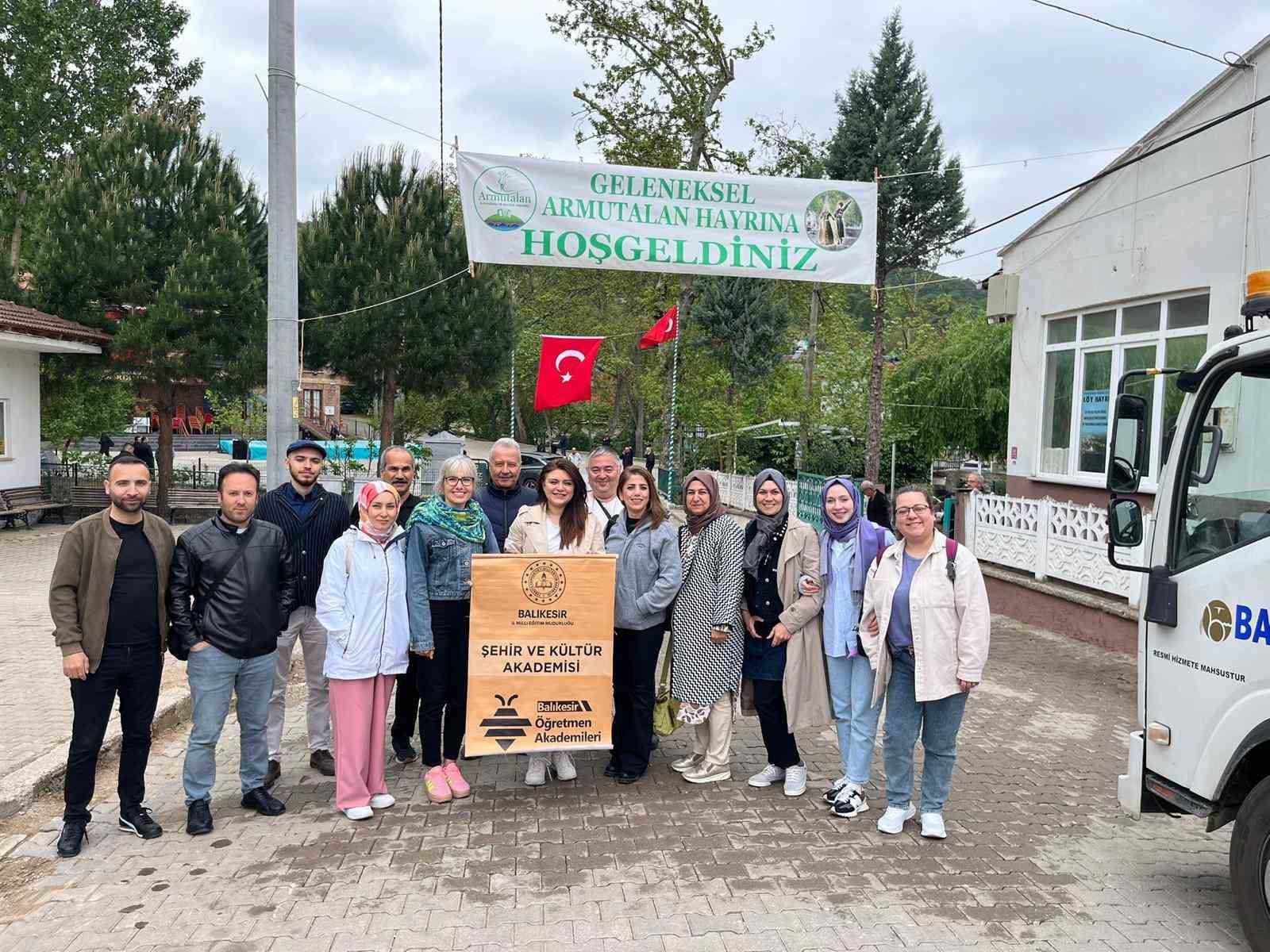 Akademi öğretmenleri Armutalan’da atölye ziyareti yaptı