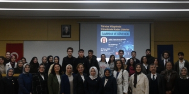 SAÜ’de Kadınların rolü ve başarıları konuşuldu